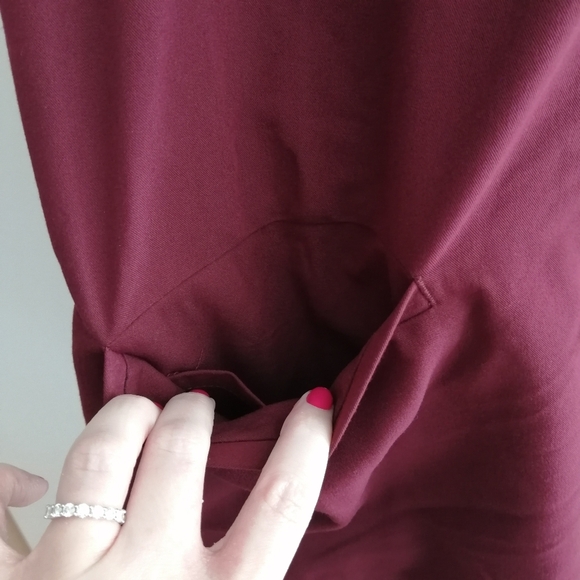 NWT Figs Casma 3 Pocket Short Sleeve Scrub Top Burgundy XL - Picture 6 of 16